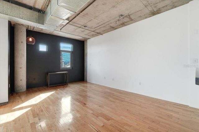 10 N SUMMERLIN AVENUE 7, Orlando, FL 32801