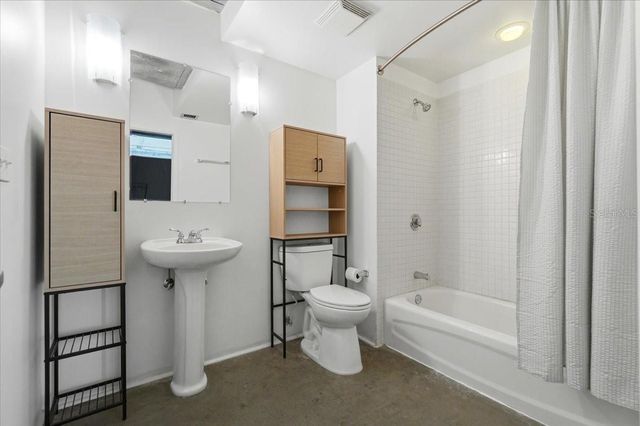 10 N SUMMERLIN AVENUE 7, Orlando, FL 32801