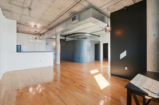 10 N SUMMERLIN AVENUE 7, Orlando, FL 32801