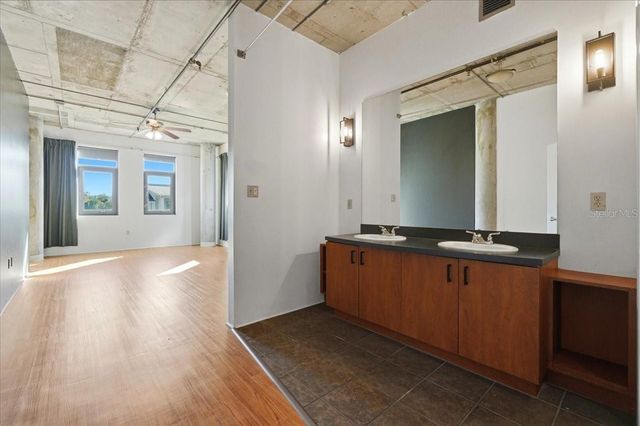 10 N SUMMERLIN AVENUE 7, Orlando, FL 32801