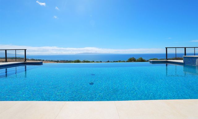 320 Luawai St, Lahaina, HI 96761