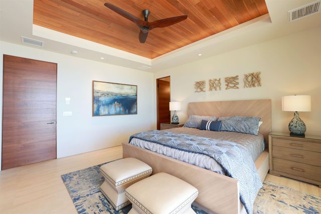 320 Luawai St, Lahaina, HI 96761