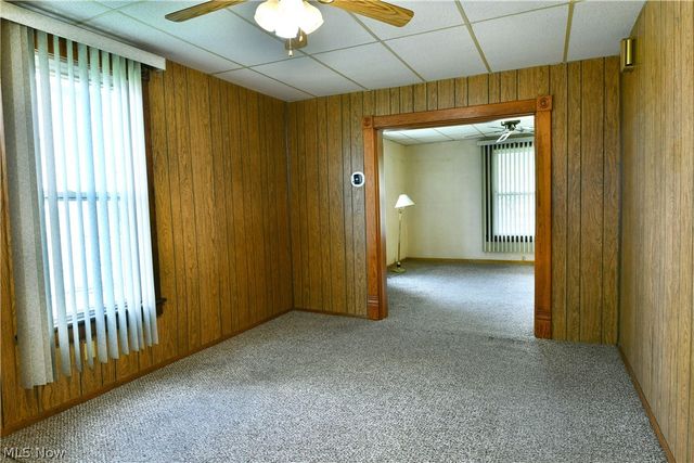 211 E Wilson Avenue, Girard, OH 44420