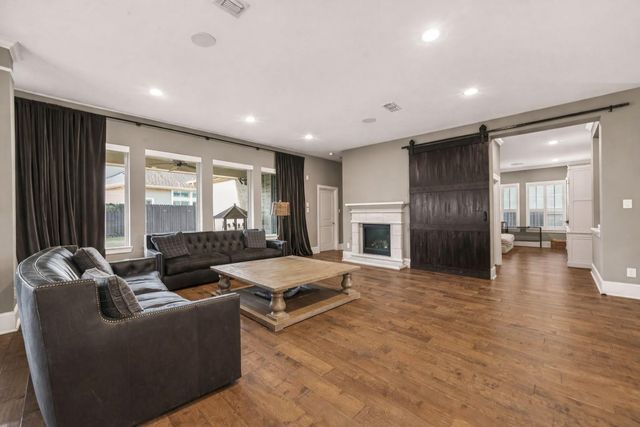 718 Sundance Glen Way, Richmond, TX 77406