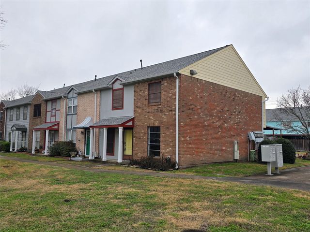 4281 Young Street, Pasadena, TX 77504