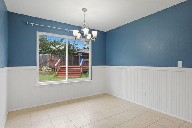1507 E Johnson ST, Burnet, TX 78611
