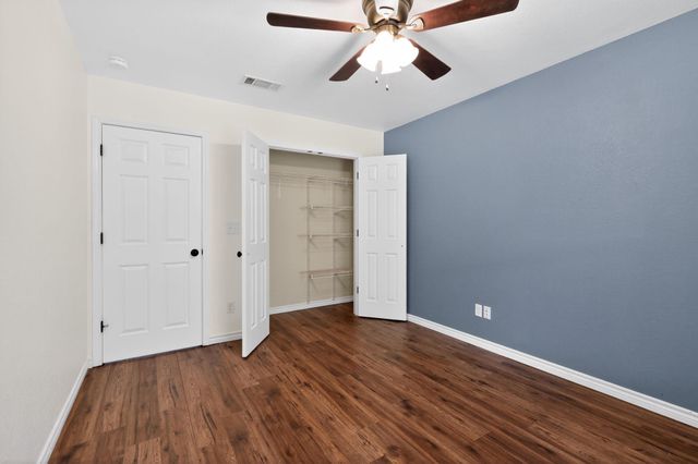 1507 E Johnson ST, Burnet, TX 78611