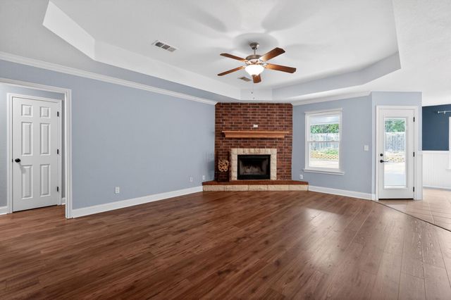 1507 E Johnson ST, Burnet, TX 78611