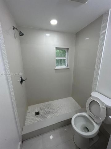 407 NW 33rd St 3, Miami, FL 33127