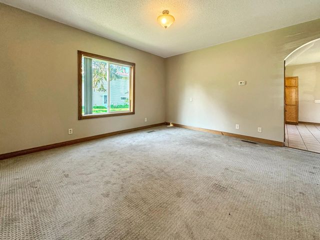 465 3rd Avenue, Newport, MN 55055