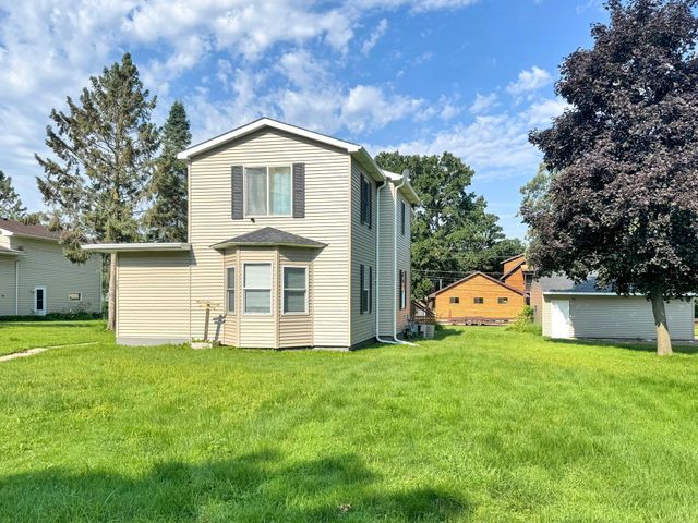 465 3rd Avenue, Newport, MN 55055