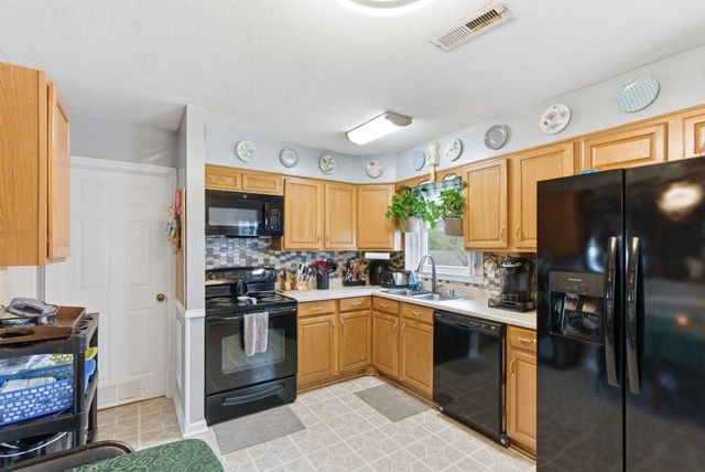 1363 Bridges Creek Court, Georgetown, KY 40324