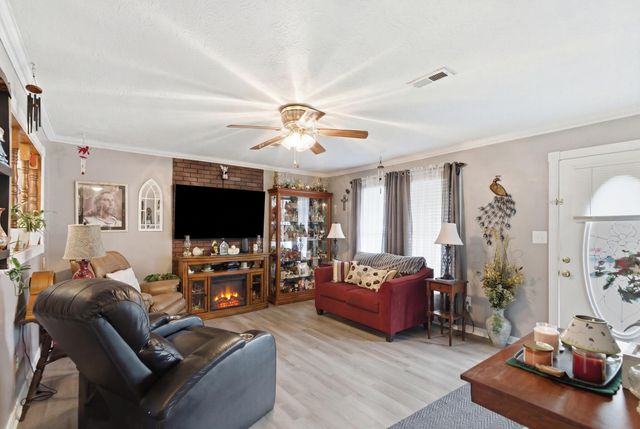 1363 Bridges Creek Court, Georgetown, KY 40324