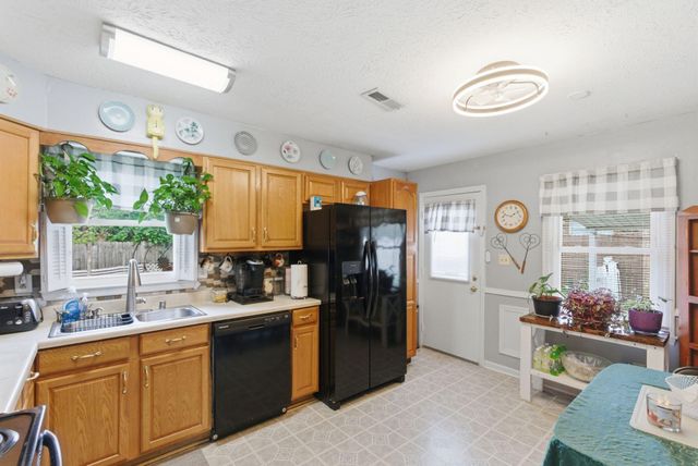 1363 Bridges Creek Court, Georgetown, KY 40324