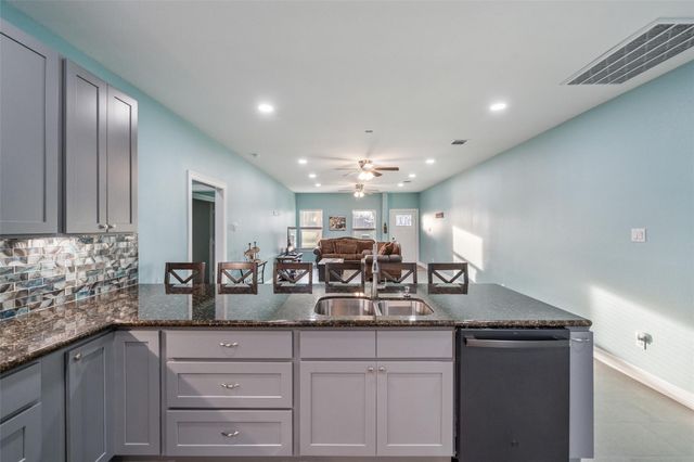 83 Elizabeth Drive, Bay City, TX 77414