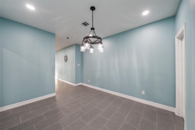 83 Elizabeth Drive, Bay City, TX 77414