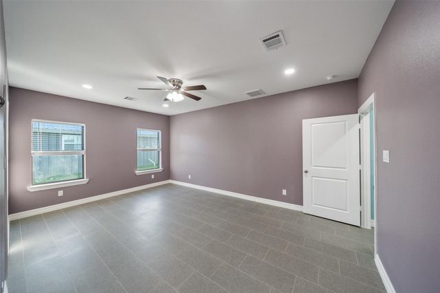 83 Elizabeth Drive, Bay City, TX 77414