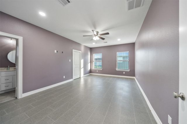 83 Elizabeth Drive, Bay City, TX 77414