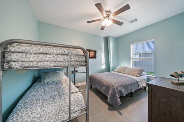 83 Elizabeth Drive, Bay City, TX 77414