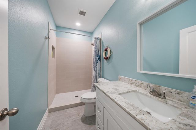 83 Elizabeth Drive, Bay City, TX 77414