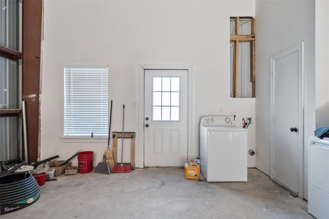 83 Elizabeth Drive, Bay City, TX 77414