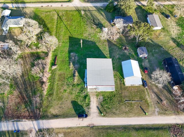 83 Elizabeth Drive, Bay City, TX 77414