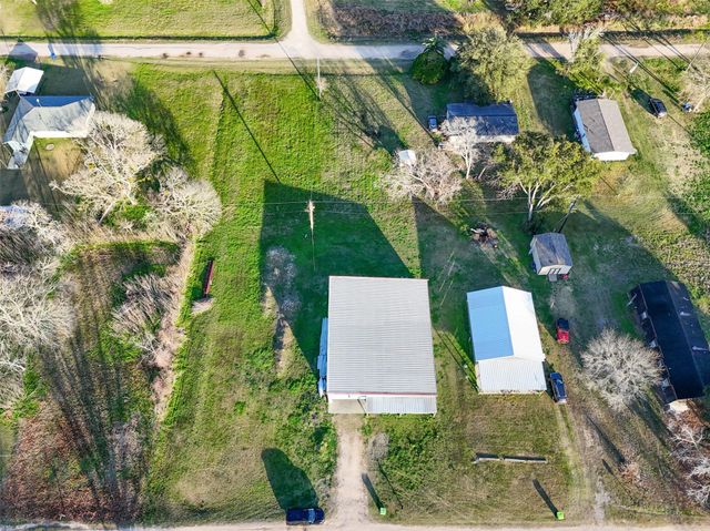 83 Elizabeth Drive, Bay City, TX 77414