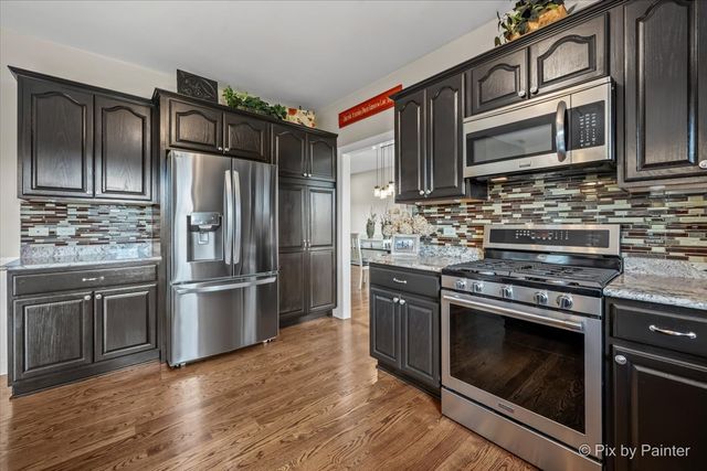 665 Hunters Path, Marengo, IL 60152
