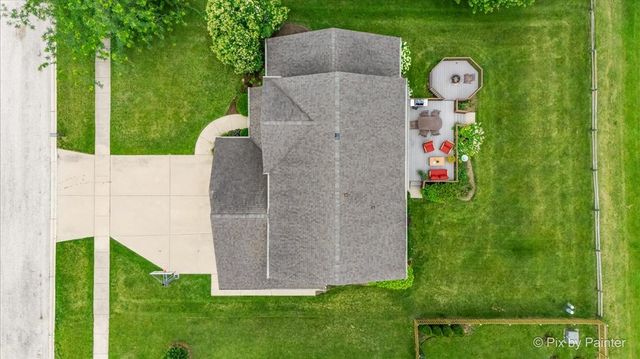 665 Hunters Path, Marengo, IL 60152