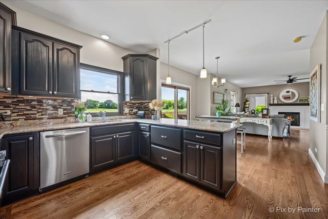 665 Hunters Path, Marengo, IL 60152