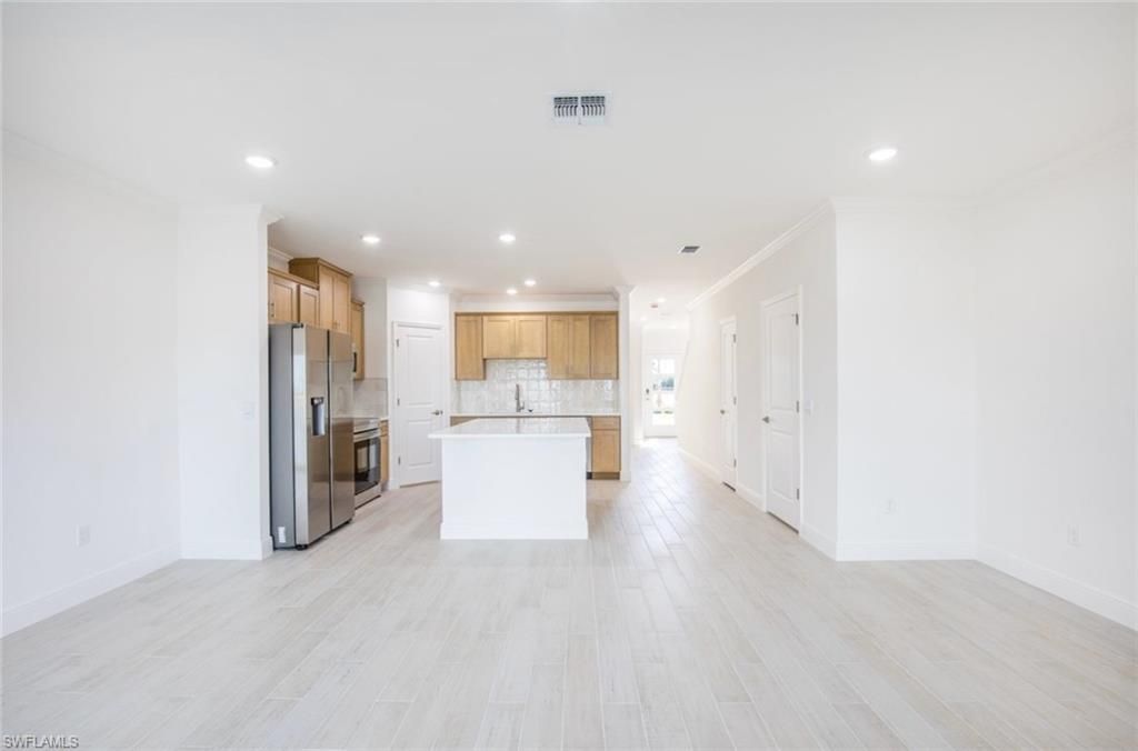 10532 Fountain Palm CIR, BOKEELIA, FL 33922 — photo 5