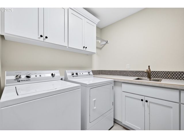 1751 BUSE St, West Linn, OR 97068