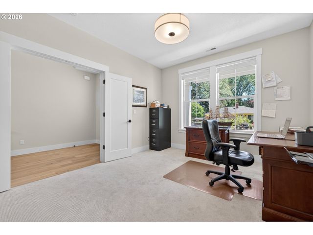 1751 BUSE St, West Linn, OR 97068