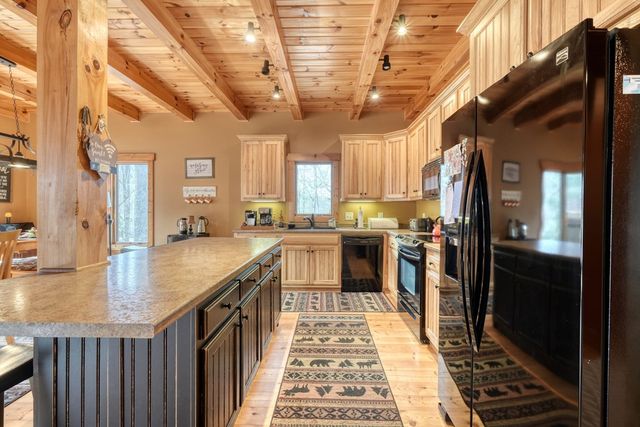 130 Mallard Circle, Murphy, NC 28906