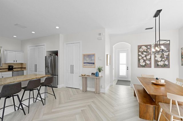 30 Stoney Drive, Palm Beach Gardens, FL 33410