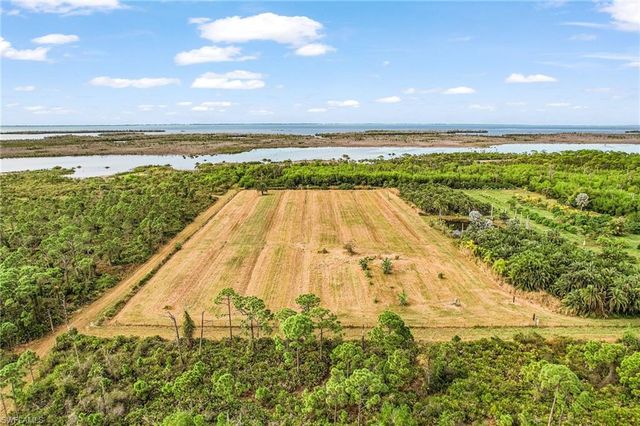 6251 Stringfellow RD, St. James City, FL 33956