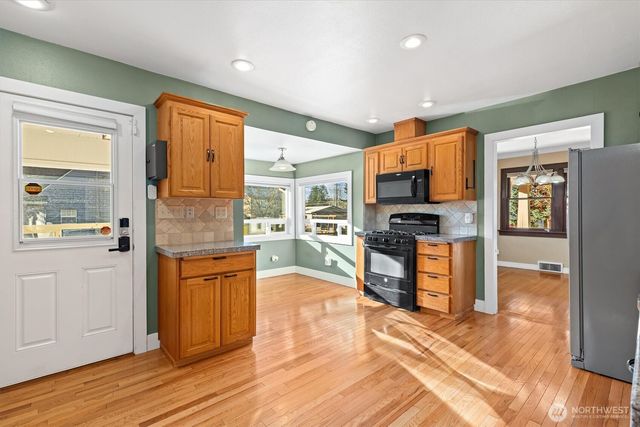 8515 Golden Given Road E, Tacoma, WA 98445