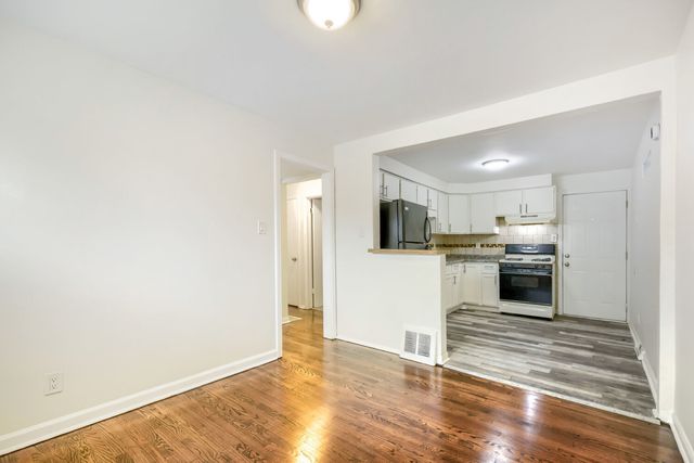 1530 Forest Avenue, Calumet City, IL 60409
