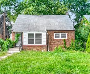 1530 Forest Avenue, Calumet City, IL 60409