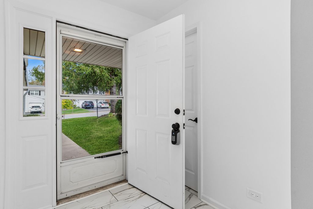 187 Pamela Drive, Bolingbrook, IL 60440 — photo 2