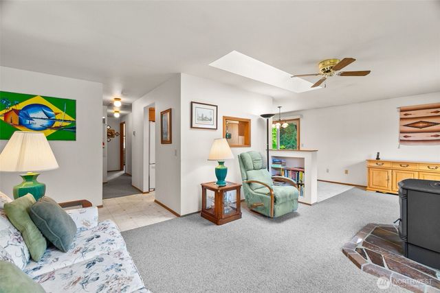 7043 Monaco Drive SE, Tumwater, WA 98501