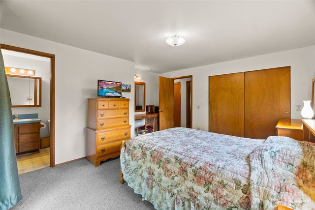 7043 Monaco Drive SE, Tumwater, WA 98501