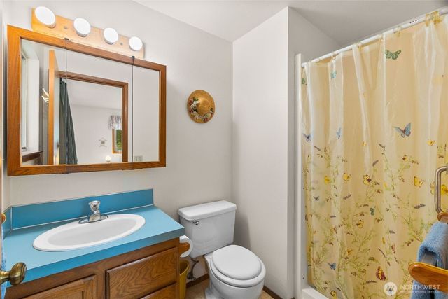 7043 Monaco Drive SE, Tumwater, WA 98501