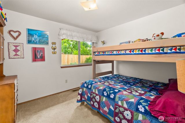 7043 Monaco Drive SE, Tumwater, WA 98501