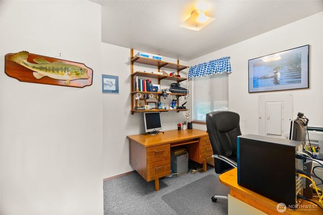 7043 Monaco Drive SE, Tumwater, WA 98501