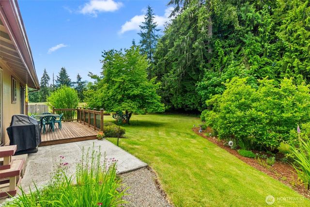 7043 Monaco Drive SE, Tumwater, WA 98501
