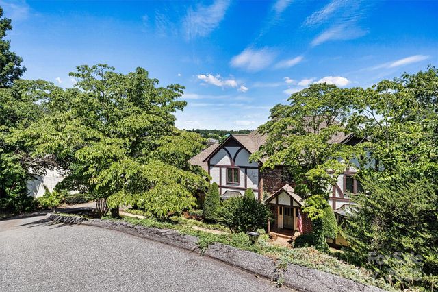 476 44th Avenue Drive NW, Hickory, NC 28601