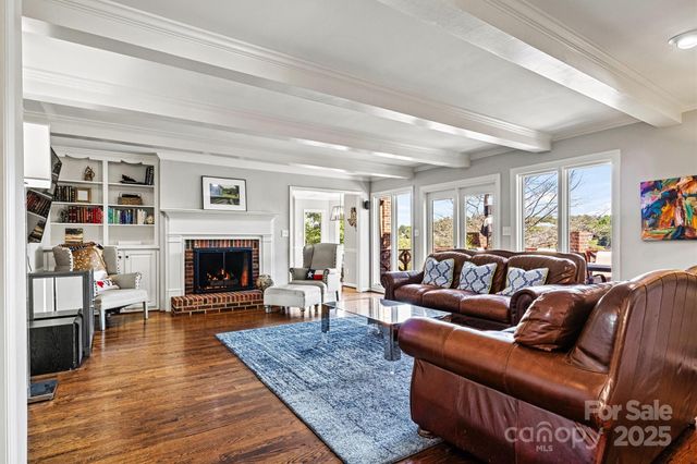 476 44th Avenue Drive NW, Hickory, NC 28601