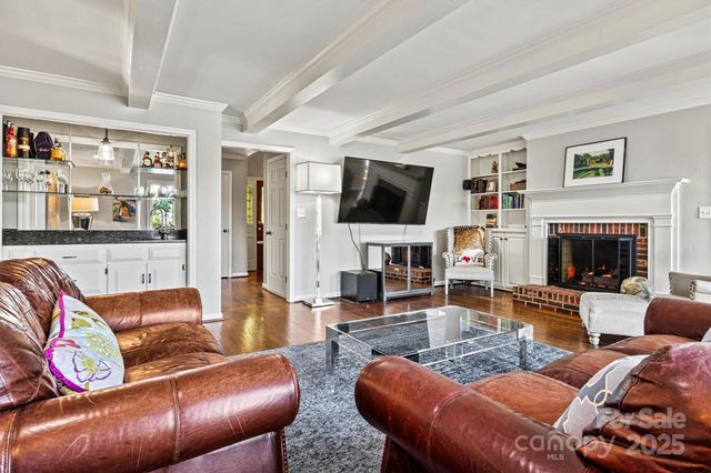 476 44th Avenue Drive NW, Hickory, NC 28601