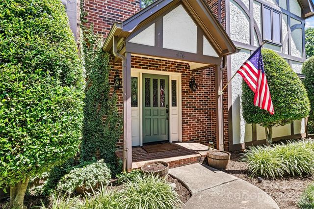 476 44th Avenue Drive NW, Hickory, NC 28601